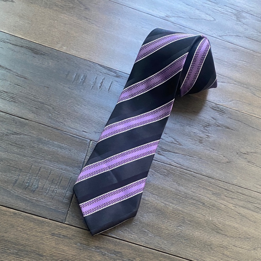 Sean Jean  100% Silk Striped Tie Purple and Black